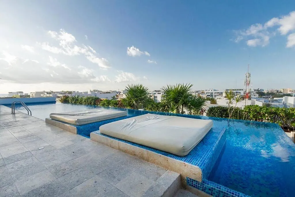 Colourful & Central 1 Bedroom In Playa Del Carmen Apartment
